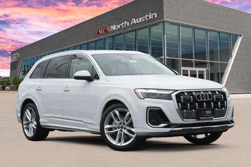 2025 Audi Q7 55 Premium