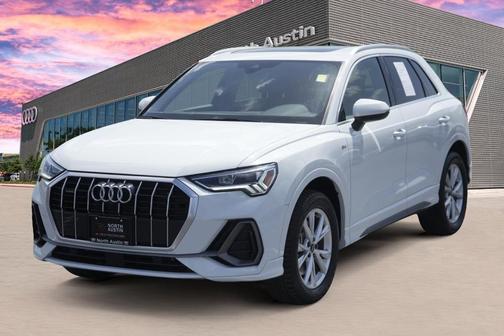 2022 Audi Q3 45 S line Premium