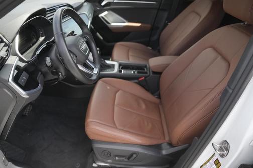2022 Audi Q3 45 S line Premium