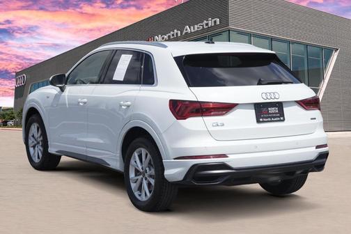 2022 Audi Q3 45 S line Premium