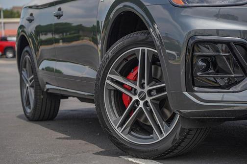 2025 Audi Q5 55 S line quattro Premium