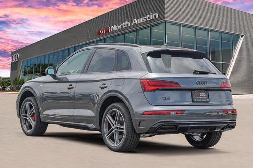 2025 Audi Q5 55 S line quattro Premium