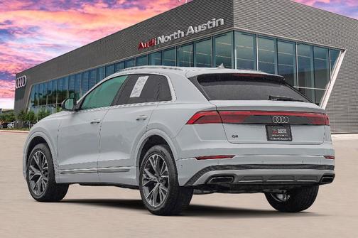 2024 Audi Q8 55 Premium