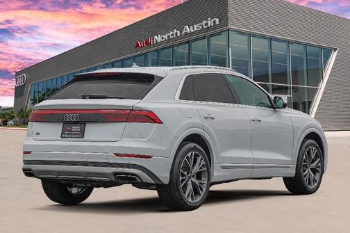 2024 Audi Q8 55 Premium