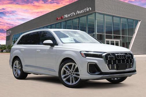 2025 Audi Q7 55 Premium Plus
