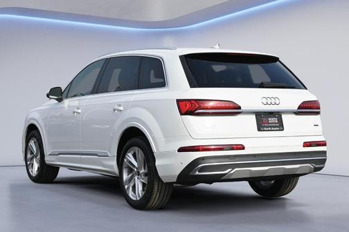 2024 Audi Q7 45 Premium