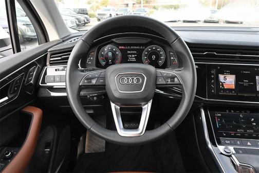 2024 Audi Q7 45 Premium