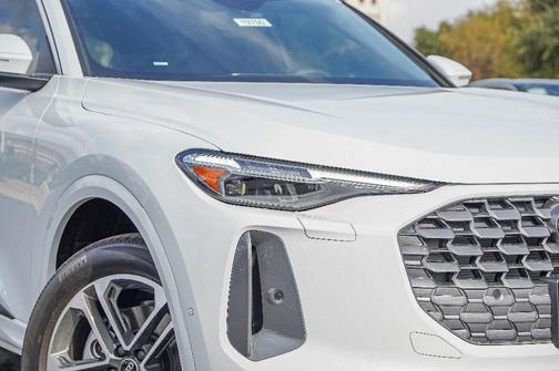 2025 Audi Q5 2.0T quattro Premium