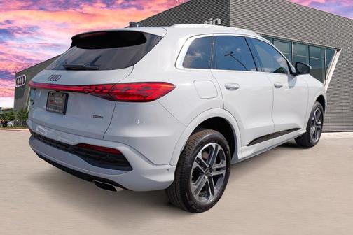 2025 Audi Q5 2.0T quattro Premium