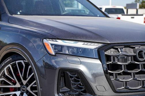 2025 Audi SQ7 4.0T Premium Plus