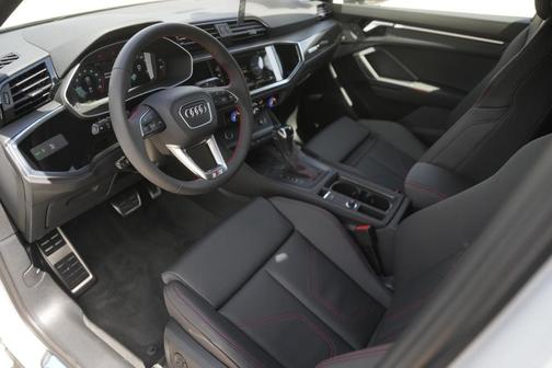 2025 Audi Q3 45 S line Premium