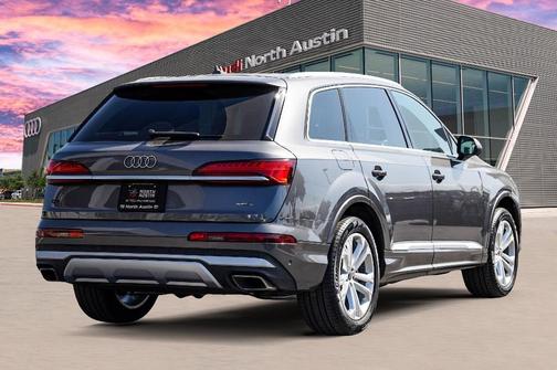 2025 Audi Q7 55 Premium