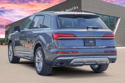 2025 Audi Q7 55 Premium