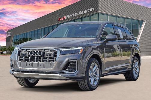 2025 Audi Q7 55 Premium