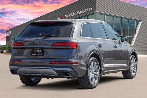 2025 Audi Q7 55 Premium
