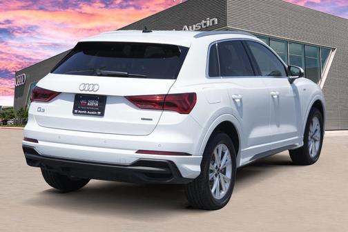 2025 Audi Q3 45 S line Premium