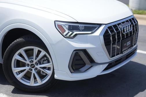 2025 Audi Q3 45 S line Premium