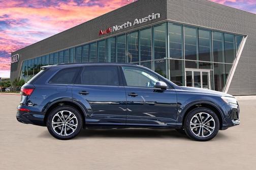 2025 Audi Q7 45 Premium Plus