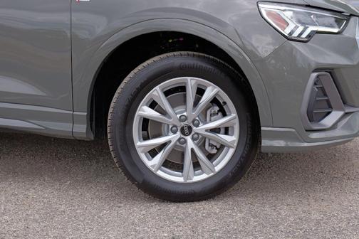 2025 Audi Q3 45 S line Premium