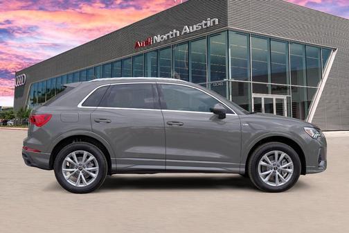 2025 Audi Q3 45 S line Premium