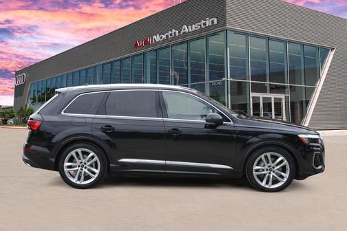 2025 Audi Q7 55 Premium