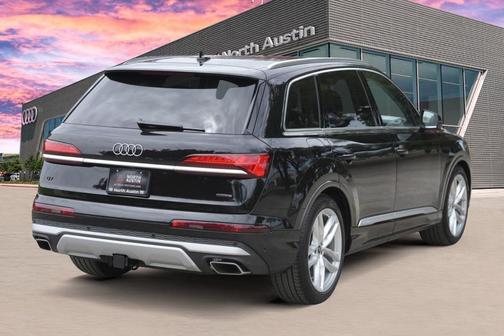 2025 Audi Q7 55 Premium