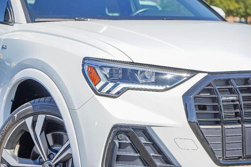 2023 Audi Q3 45 S line Premium