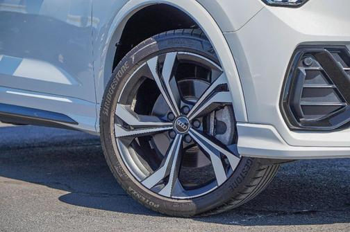 2023 Audi Q3 45 S line Premium