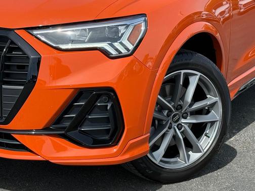 2023 Audi Q3 45 S line Premium