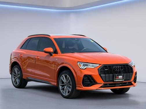 2023 Audi Q3 45 S line Premium
