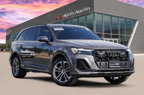 2025 Audi Q7 45 Premium Plus
