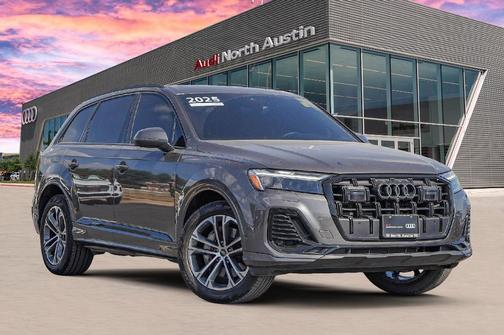 2025 Audi Q7 45 Premium Plus