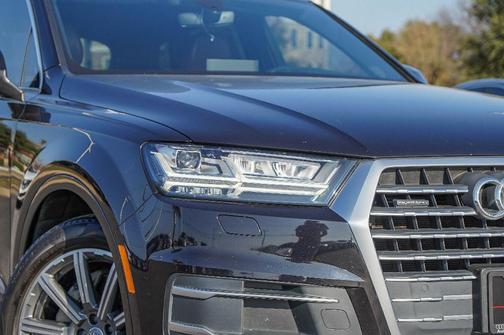 2019 Audi Q7 45 Premium Plus