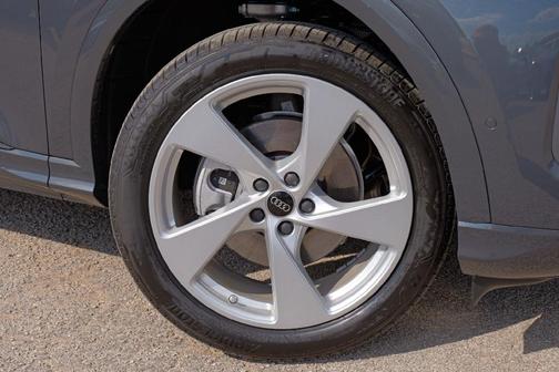 2025 Audi Q5 2.0T quattro Premium