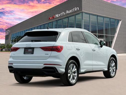 2023 Audi Q3 45 S line Premium