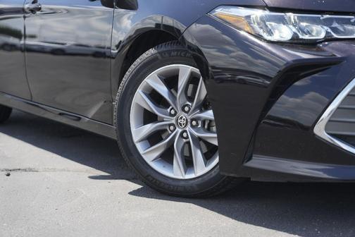 2021 Toyota Avalon XLE
