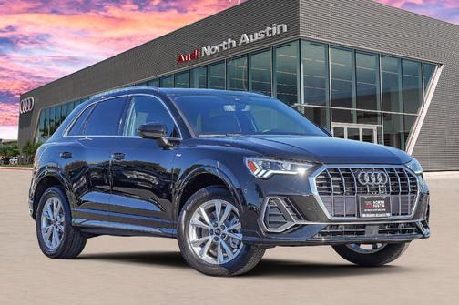 2025 Audi Q3 45 S line Premium