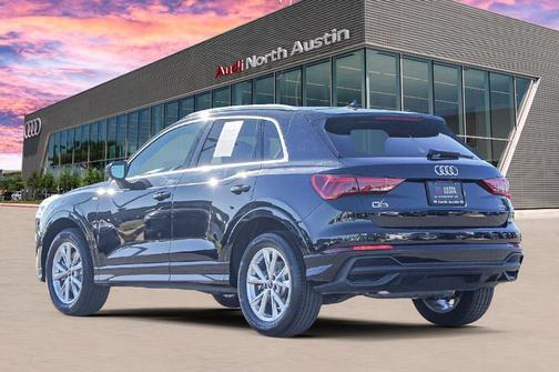 2025 Audi Q3 45 S line Premium