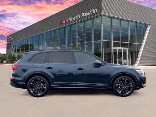 2026 Audi Q7 55 Premium