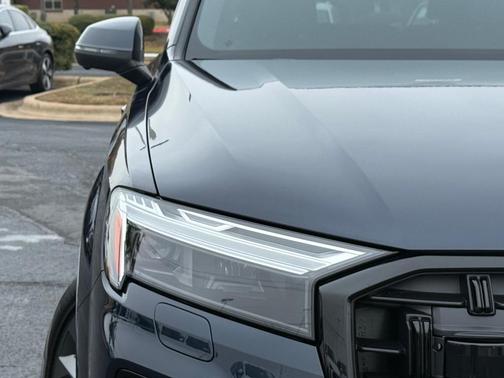 2026 Audi Q7 55 Premium