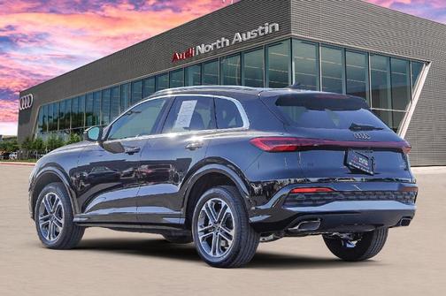 2025 Audi Q5 2.0T quattro Premium