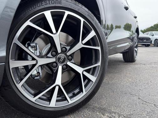 Daytona Gray Pearl 2026 Audi Q3 S line