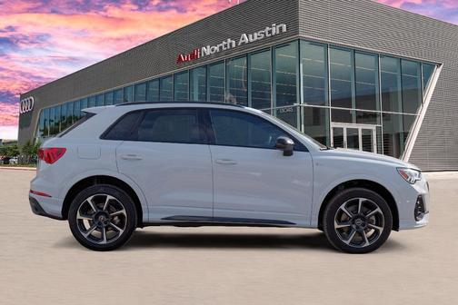 2025 Audi Q3 45 S line Premium