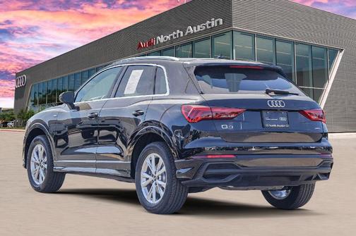2025 Audi Q3 45 S line Premium