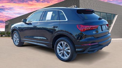 2025 Audi Q3 45 S line Premium