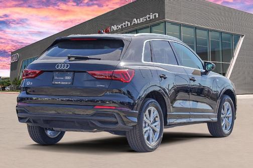 2025 Audi Q3 45 S line Premium