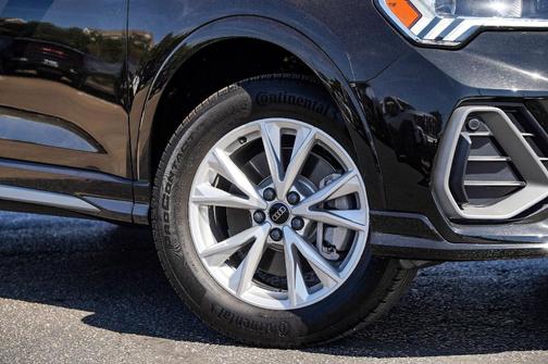 2025 Audi Q3 45 S line Premium