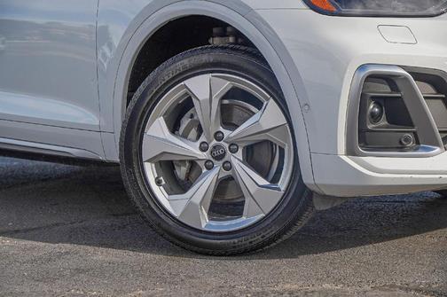 2022 Audi Q5 45 S line Prestige