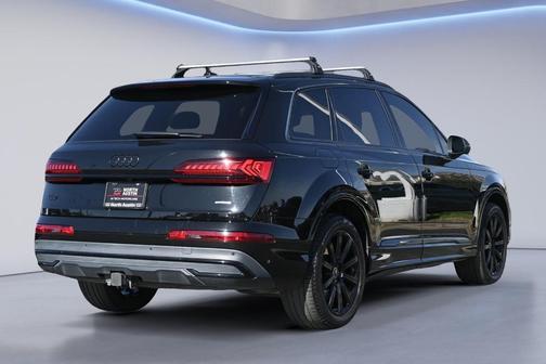 2023 Audi Q7 45 Premium Plus
