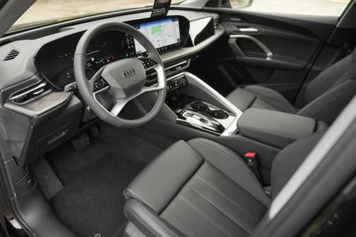 2025 Audi Q5 2.0T quattro Premium